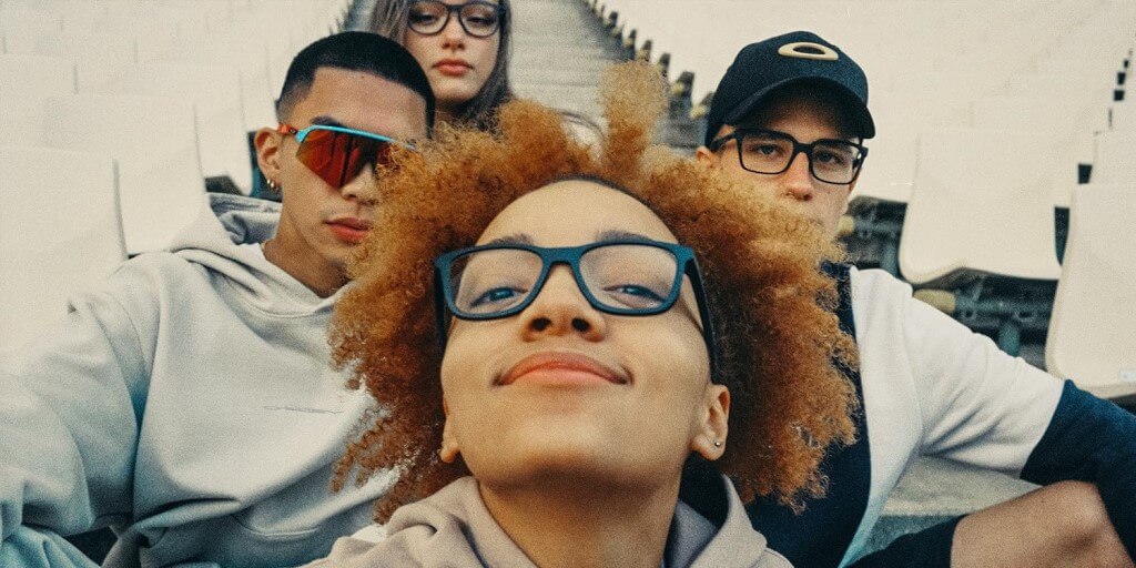 Oakley, colección de lentes ópticos, gafas de sol y lentes de sol Oakley. Compra online lentes de sol Oakley en óptica Optisalud.