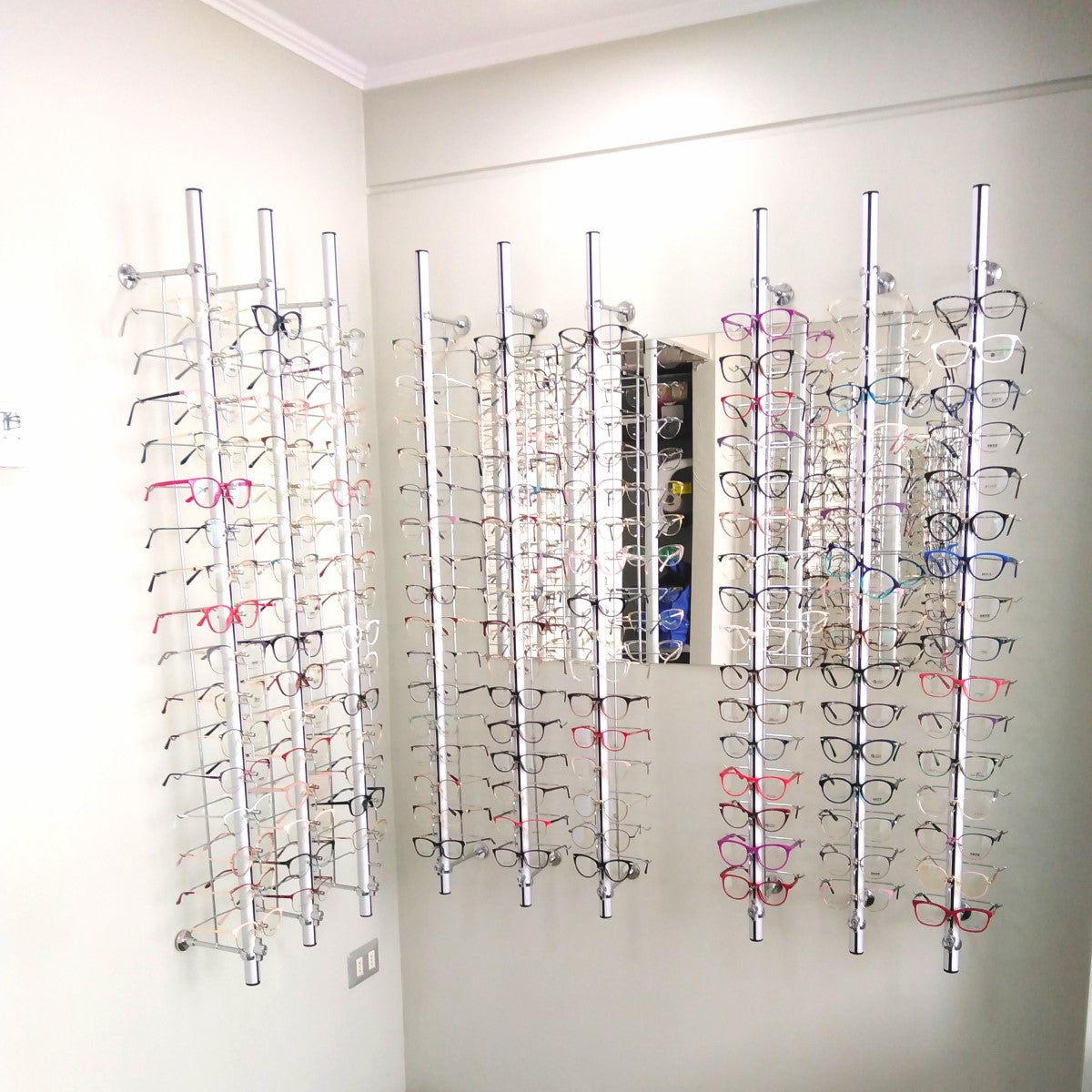Óptica Online y Consulta oftalmológica Optisalud. Clínica de la vista, Oftalmólogo, Oftalmología, examen de la vista, Receta de lentes ópticos, lentes de contacto, contactología, contactólogo, receta lentes de contacto. Examen Visual