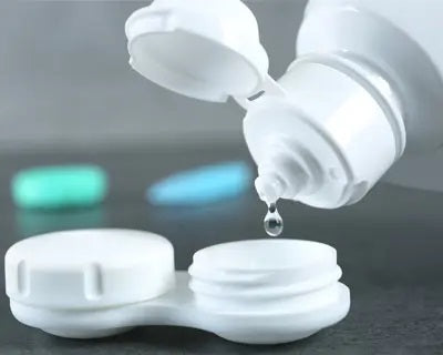 colección soluciones multipropósito o líquidos de limpieza, desinfectante hidratante para lentes de contacto. óptica, contactología, online optisalud. lentes de contacto.