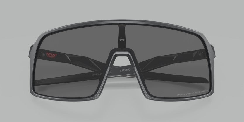 Oakley Gafa de sol modelo Sutro OO9406 con tecnología Prizm para una visión más nítida.