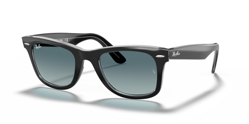 Gafa de sol marca Ray-Ban RB2140 modelo Wayfarer. Polarizada para mayor confort visual.