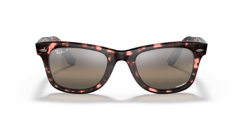 Gafa de sol marca Ray-Ban RB2140 modelo Wayfarer. Polarizada para mayor confort visual.