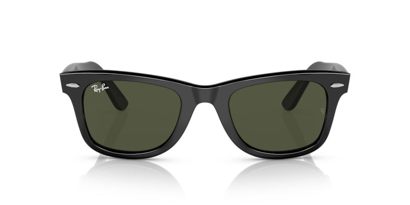 Gafa de sol marca Ray-Ban RB2140 modelo Wayfarer. Polarizada para mayor confort visual.