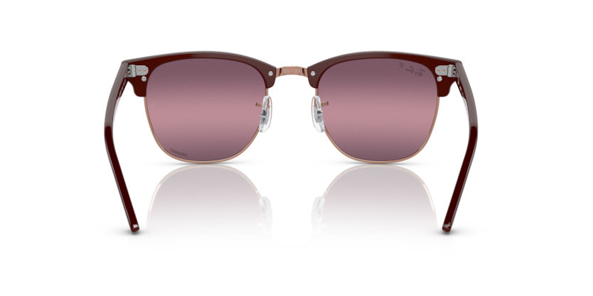 Gafa de sol marca Ray-Ban RB3016 modelo Clubmaster. Polarizada para mayor confort visual.