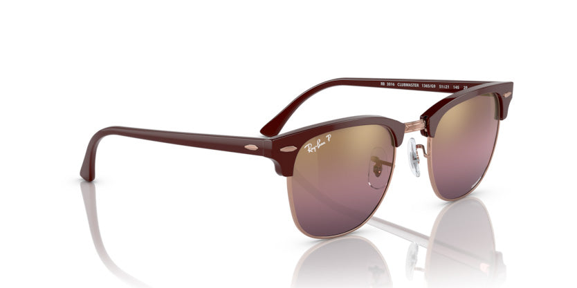 Gafa de sol marca Ray-Ban RB3016 modelo Clubmaster. Polarizada para mayor confort visual.