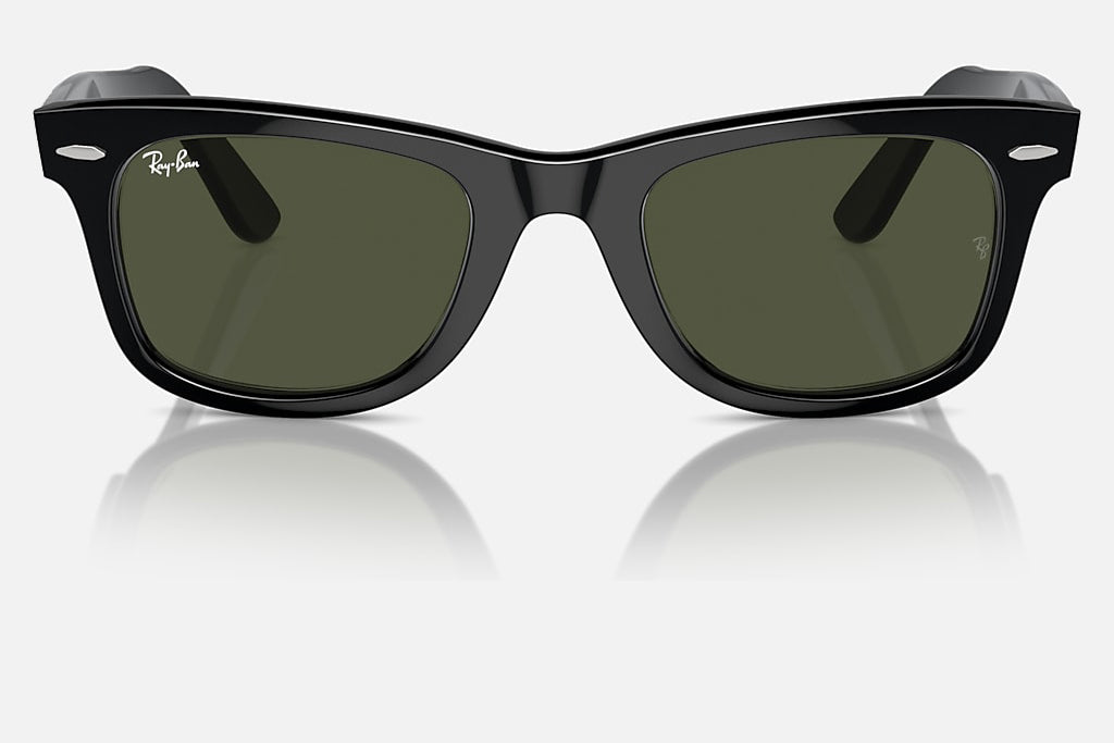 Gafa de sol marca Ray-Ban RB2140 modelo Wayfarer. Polarizada para mayor confort visual.