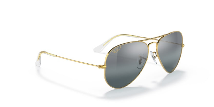 Ray Ban polarizado con tecnología chromance modelo Aviator Large Metal color legend gold y cristales color plateado azulado 