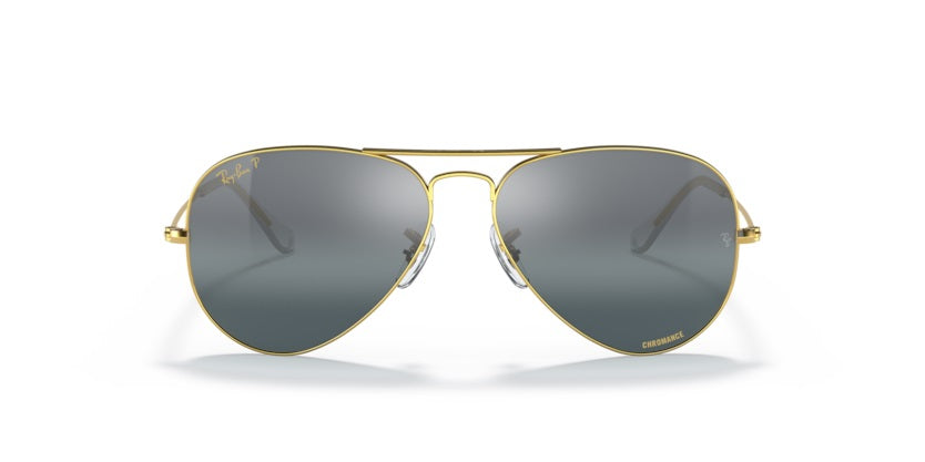 Ray Ban polarizado con tecnología chromance modelo Aviator Large Metal color legend gold y cristales color plateado azulado 